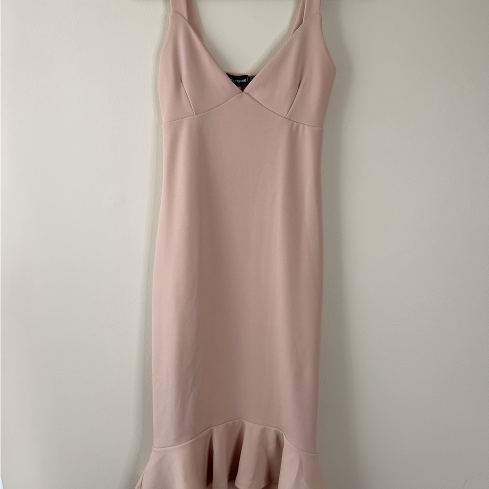 PrettyLittleThing Blush Midi Dress
